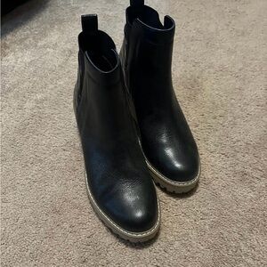 Dolce vita boots size 9 worn 1-2 times
